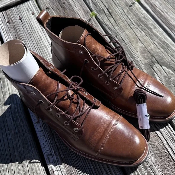 Helm Hollis Boots (Dark Natural 10.5EE)